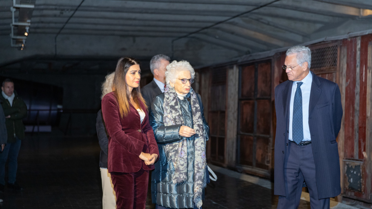 Da sinistra Pina Picierno, Liliana Segre e Roberto Jarach